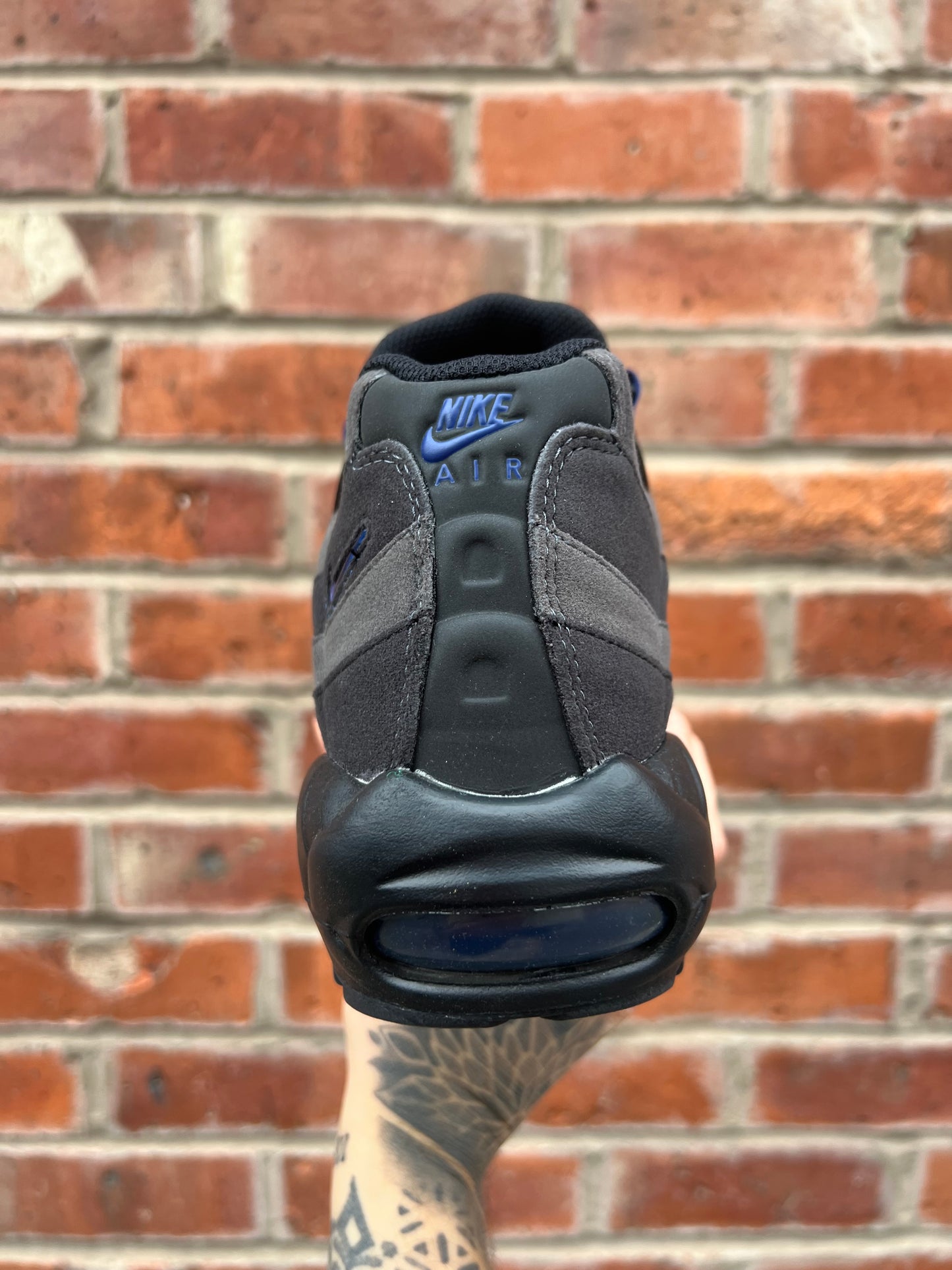 NIKE AIR MAX 95 - BLACK/ROYAL BLUE
