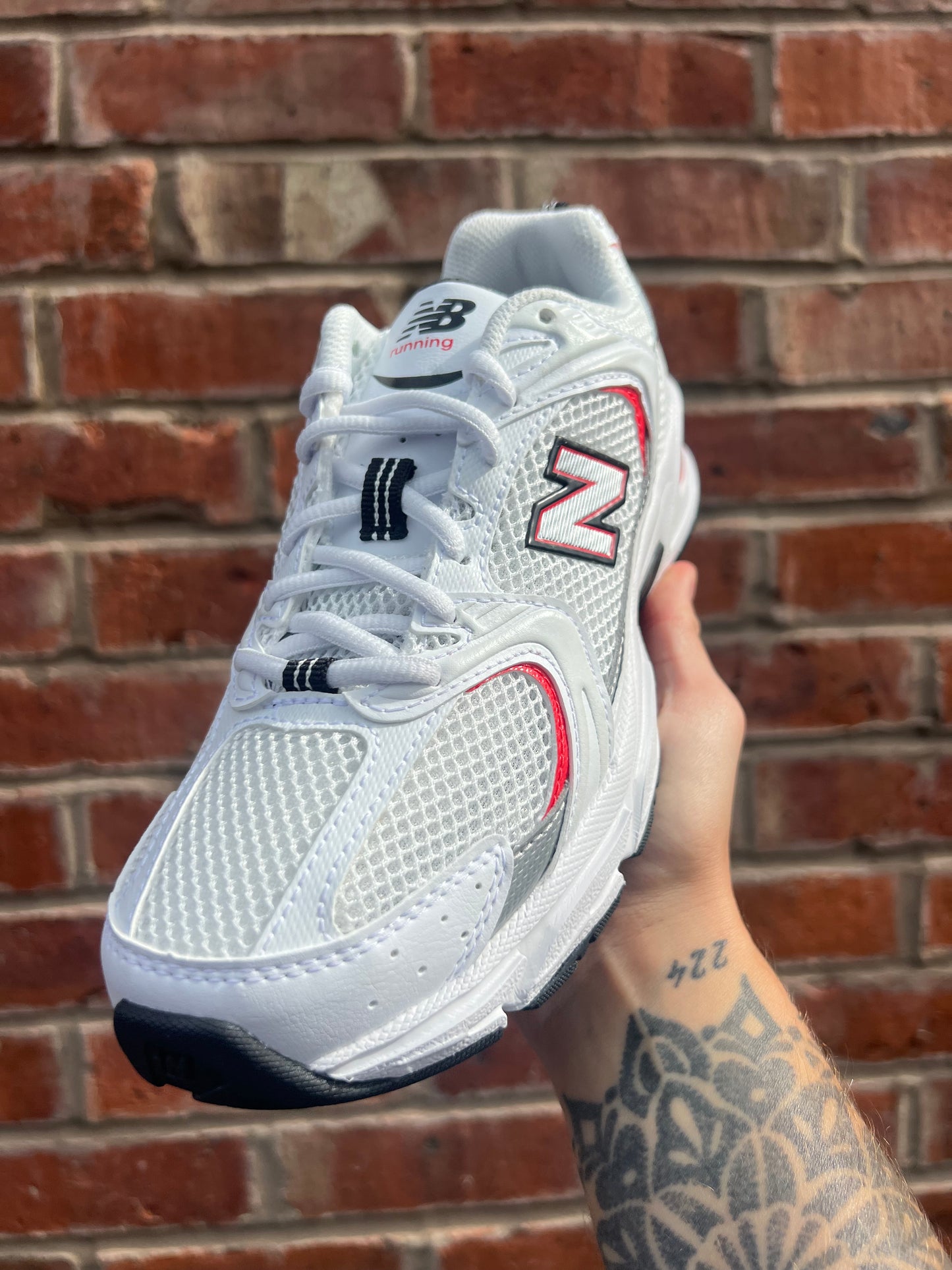 NEW BALANCE 530 - WOMENS