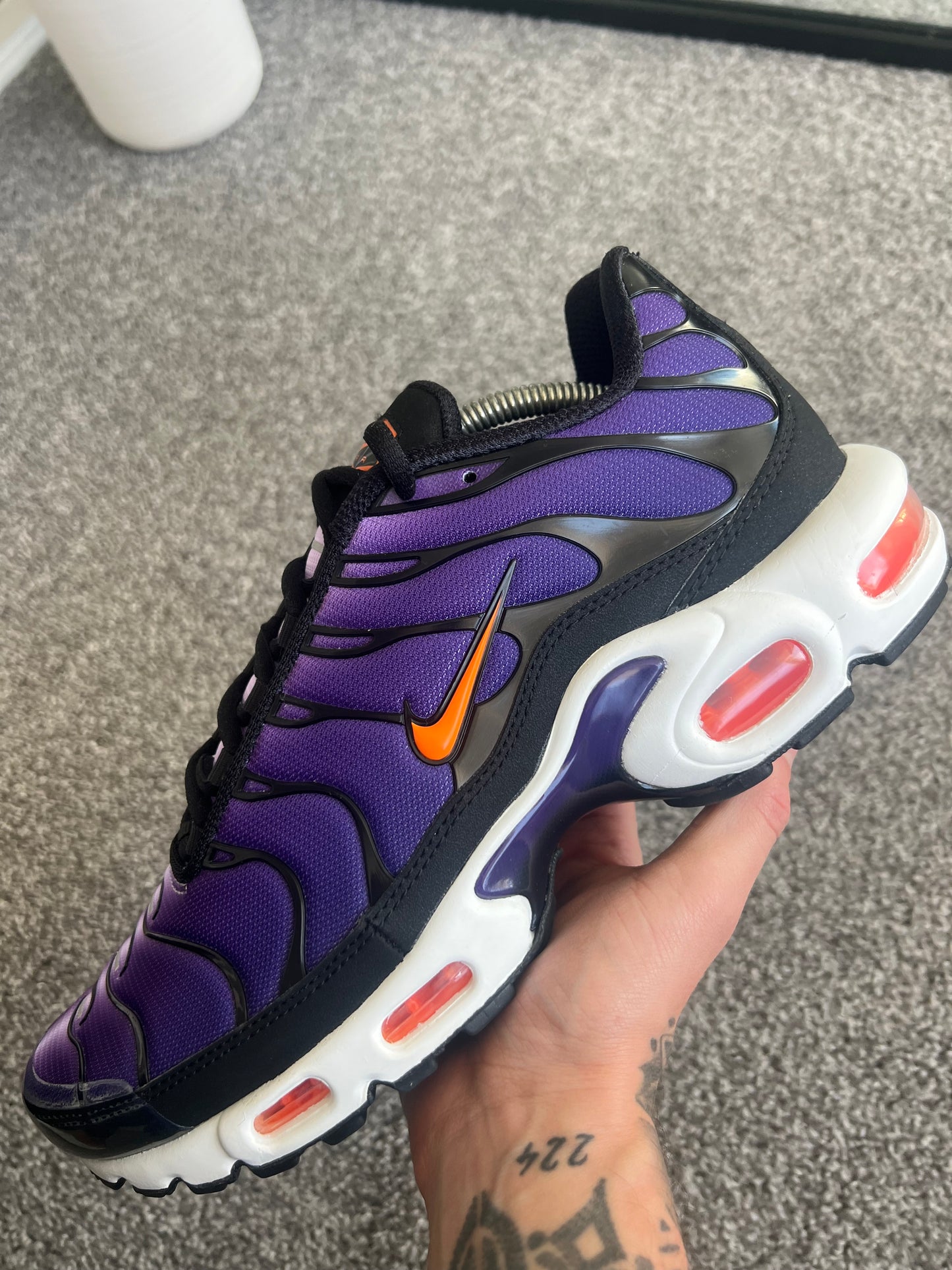 NIKE TN AIR MAX PLUS - PURPLE VOLTAGE OG