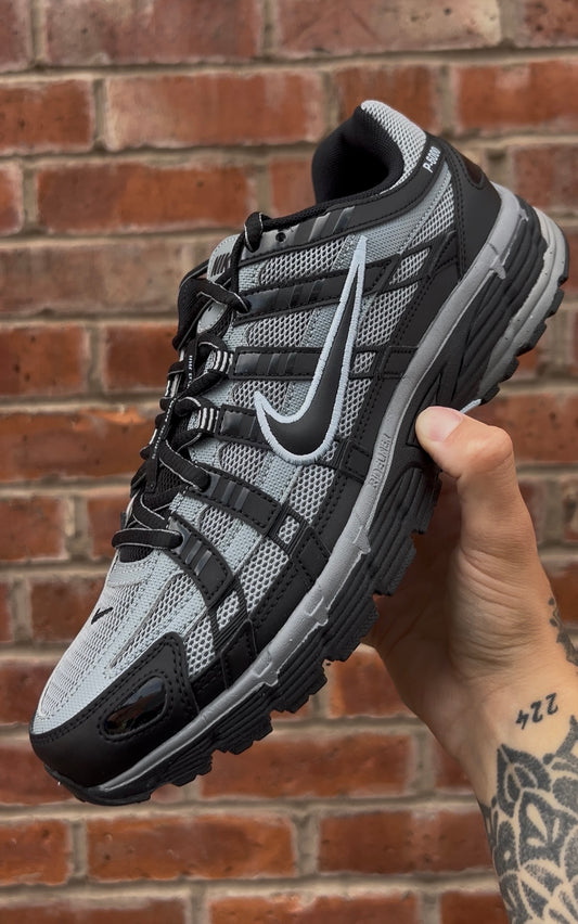 NIKE P-6000 - COOL GREY BLACK