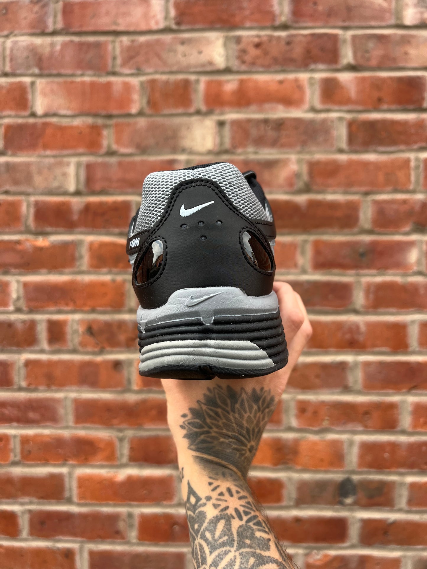 NIKE P-6000 - COOL GREY BLACK