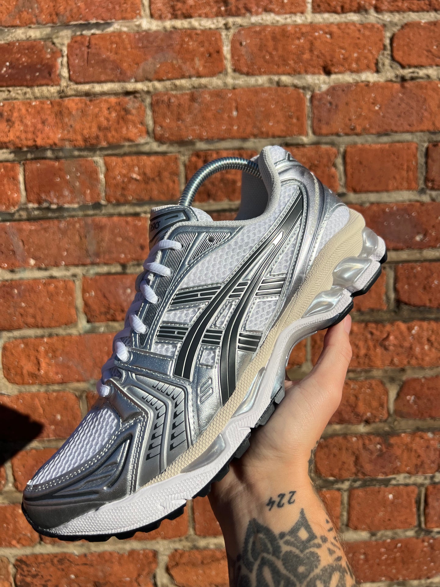 ASICS GEL-KAYANO 14 WHITE/BEIGE