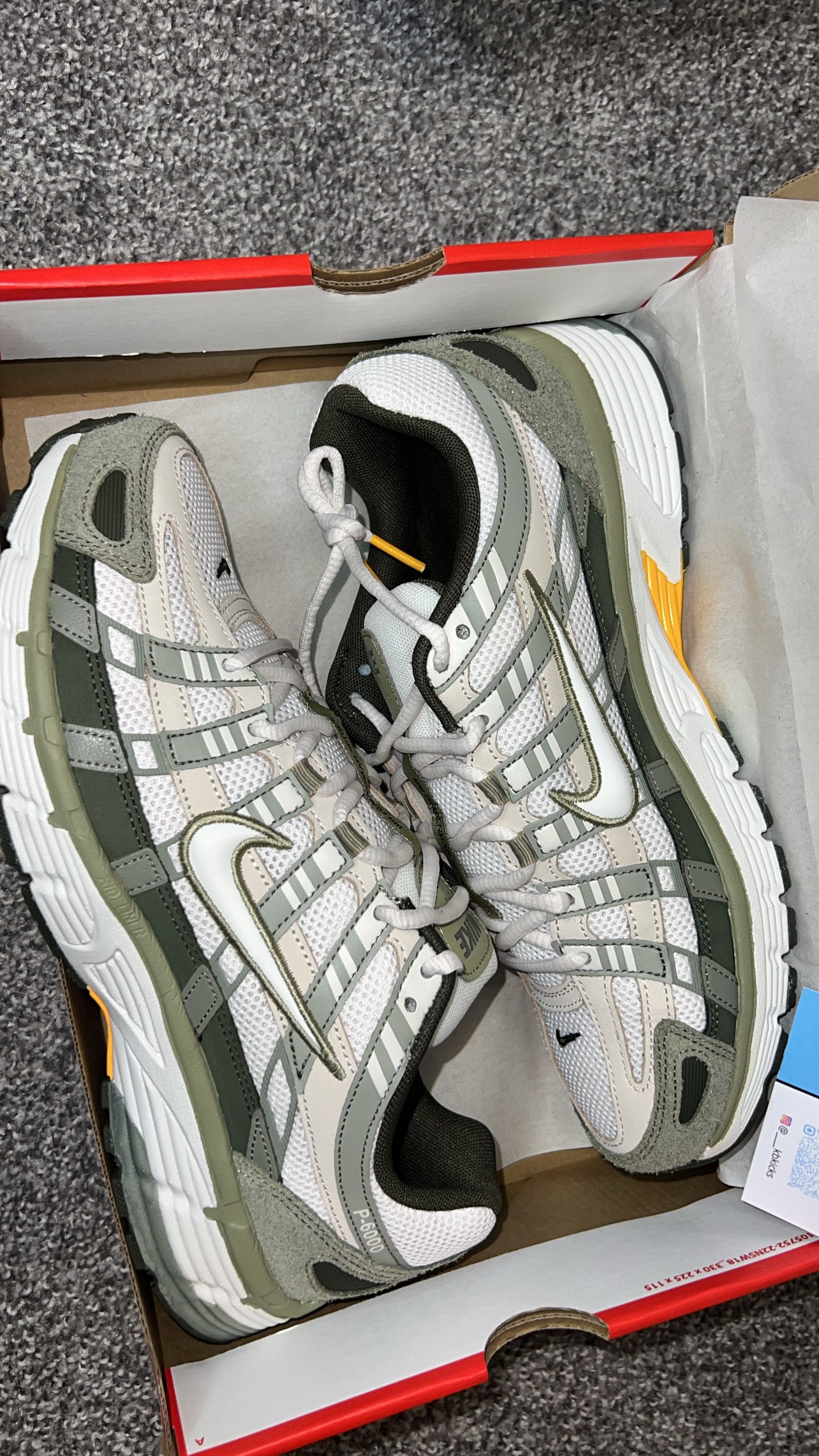 NIKE P-6000 - LIGHT ARMY CARGO KHAKI
