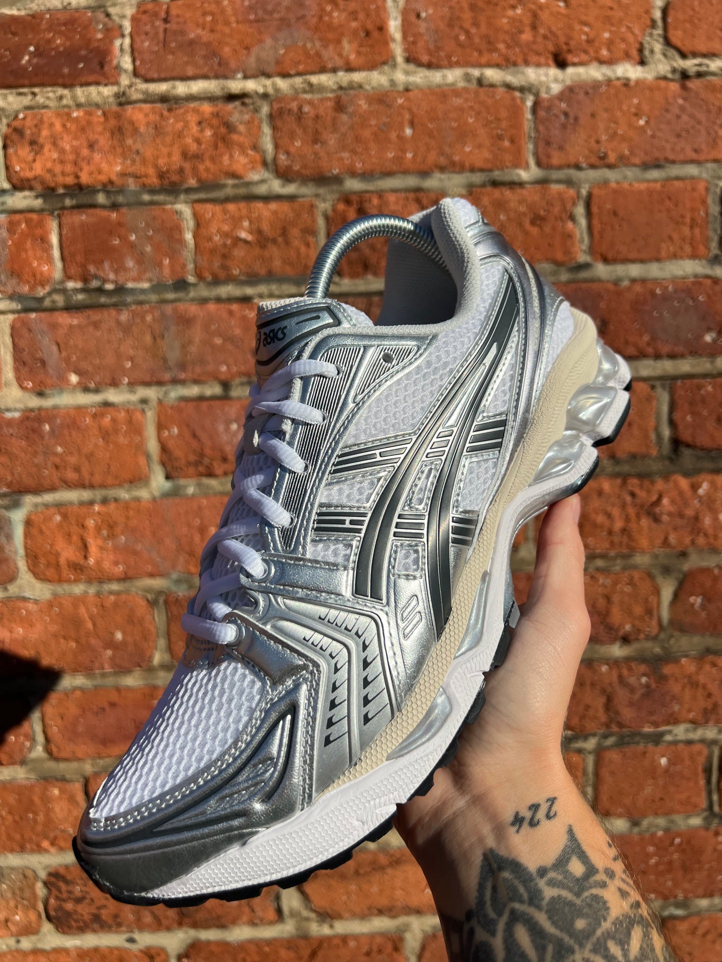 ASICS GEL-KAYANO 14 WHITE/BEIGE