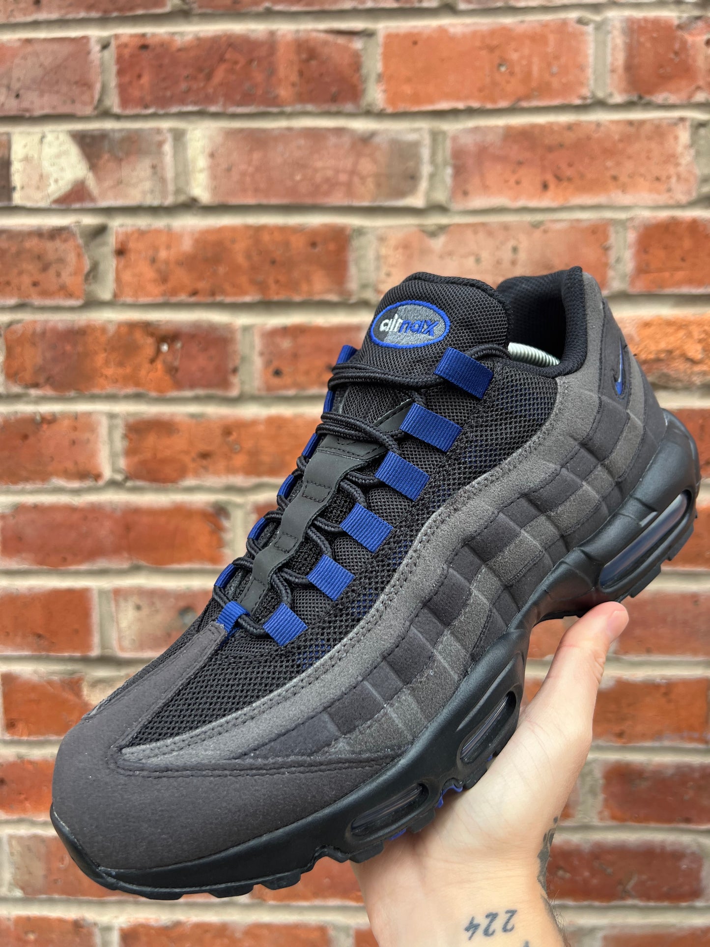 NIKE AIR MAX 95 - BLACK/ROYAL BLUE