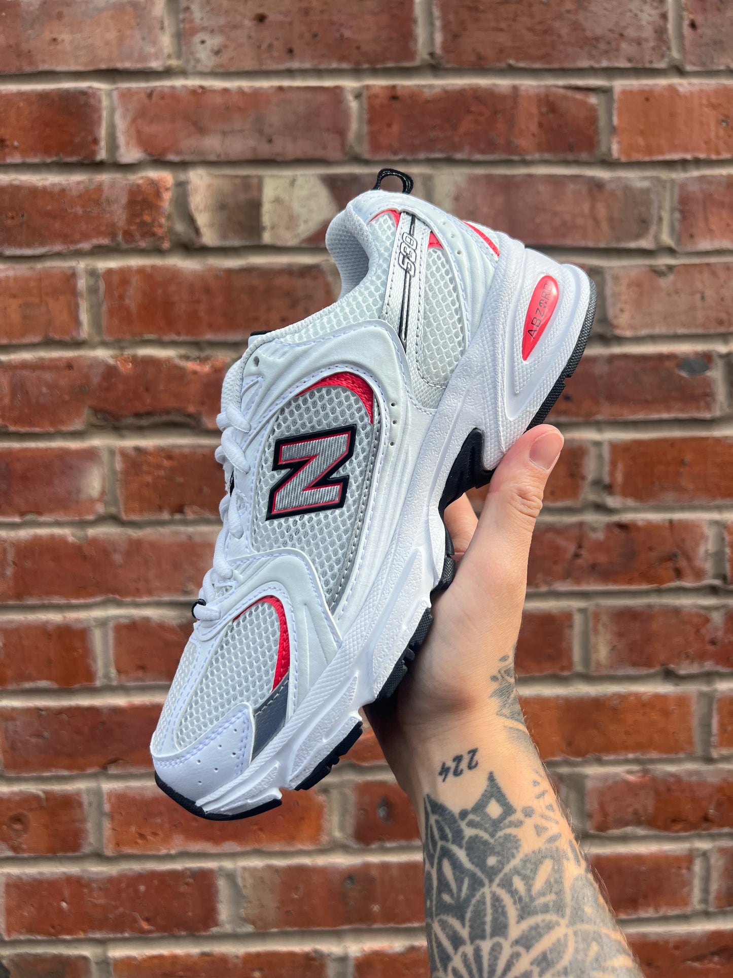 NEW BALANCE 530 - WOMENS