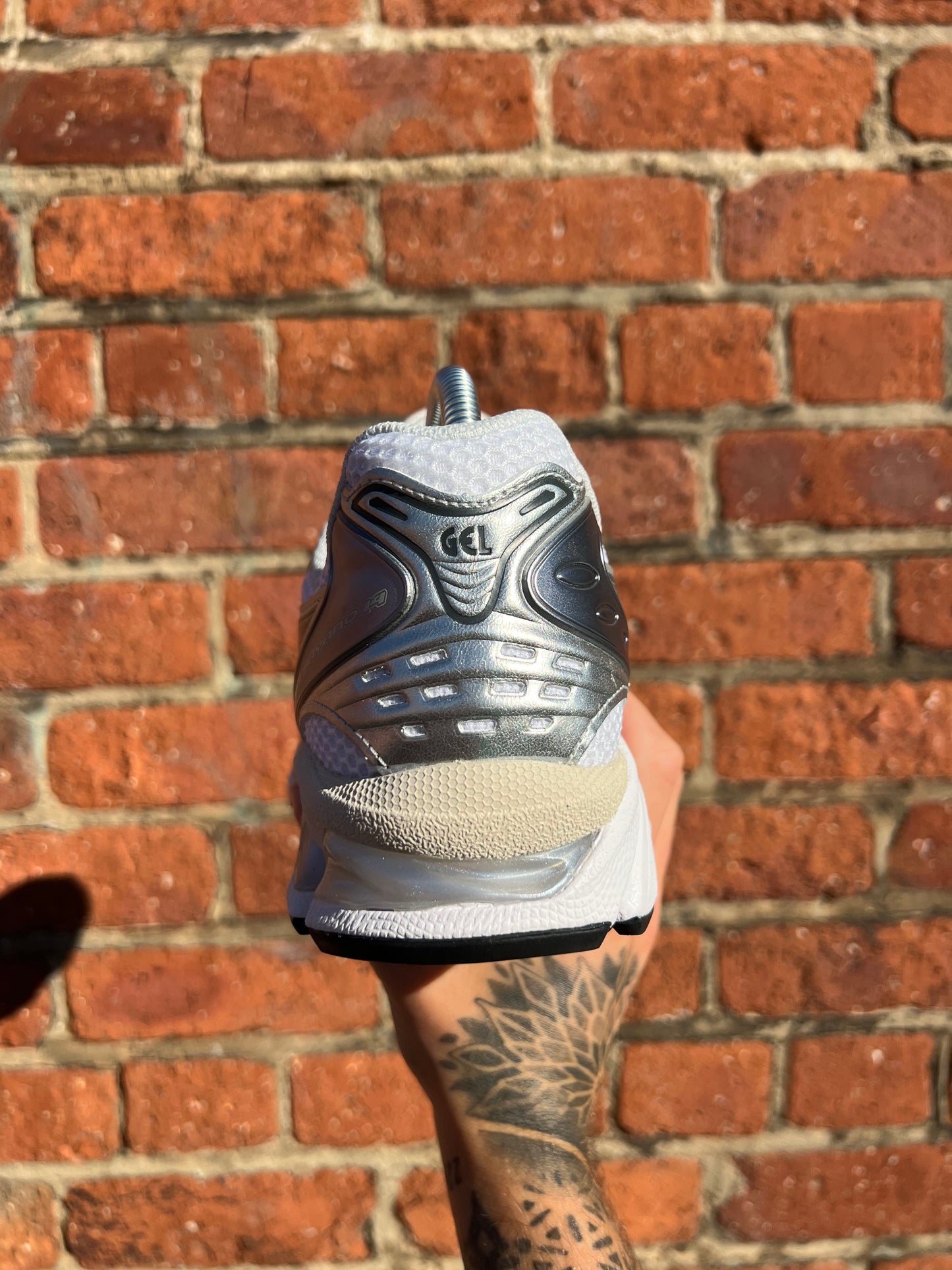 ASICS GEL-KAYANO 14 WHITE/BEIGE